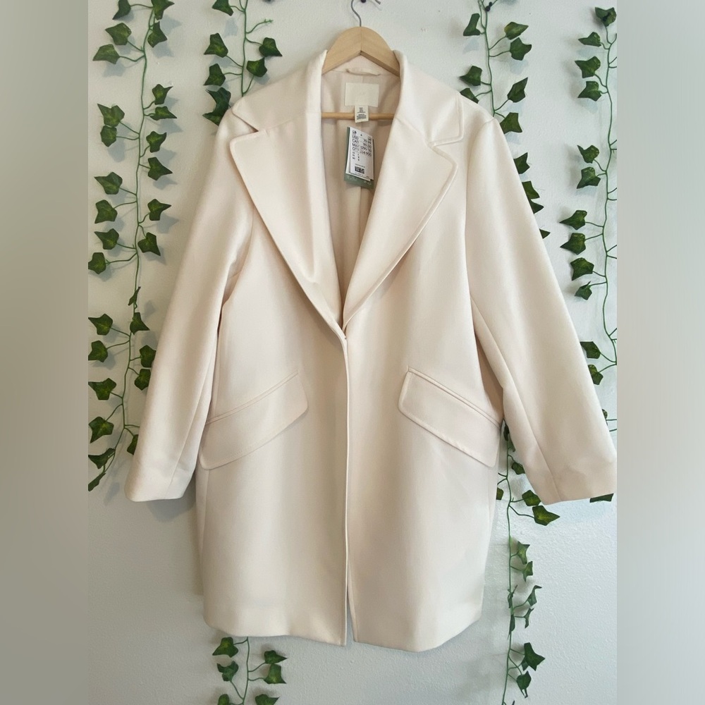 Elegant Cream Women's Coat